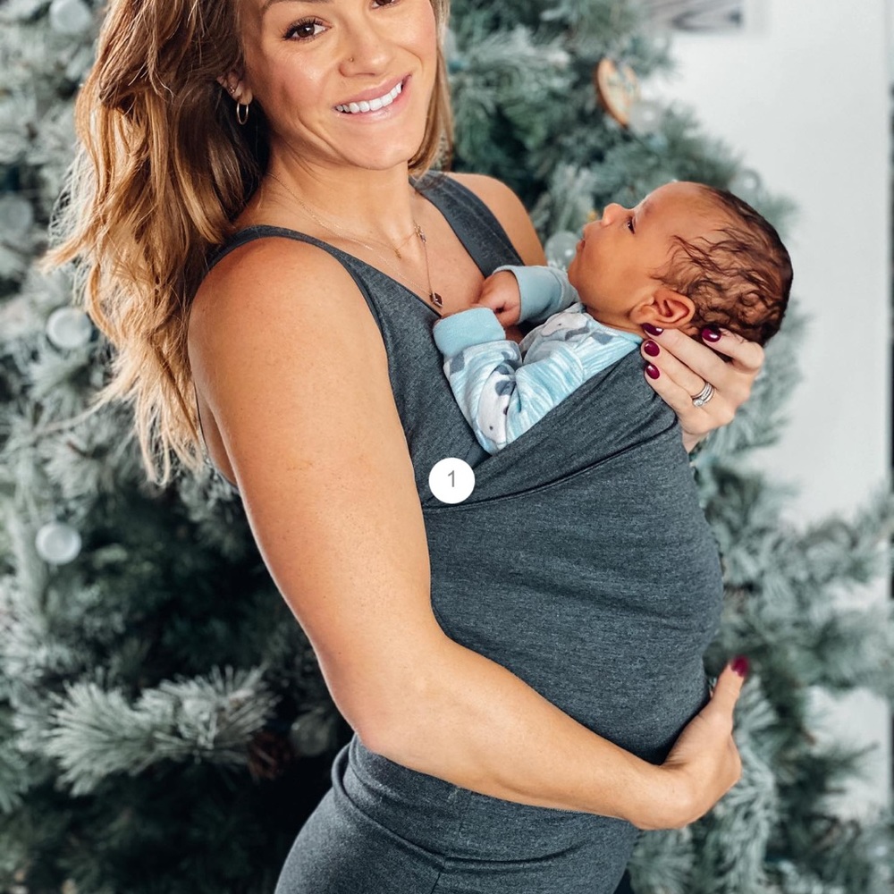 Lulubu Maternity Soothe Shirt with pouch extender. Size M - Picture 3 of 9